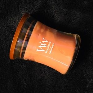 Woodwick Pumpkin Butter Pluswick Crackling Candle